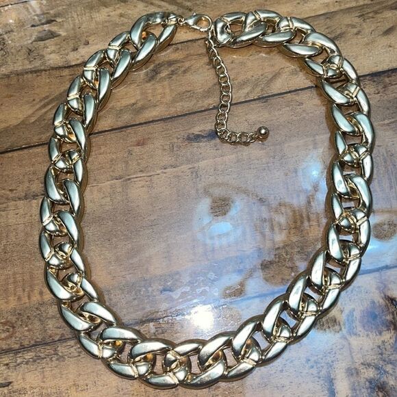 16 inch long gold tone curb necklace - Picture 2 of 5